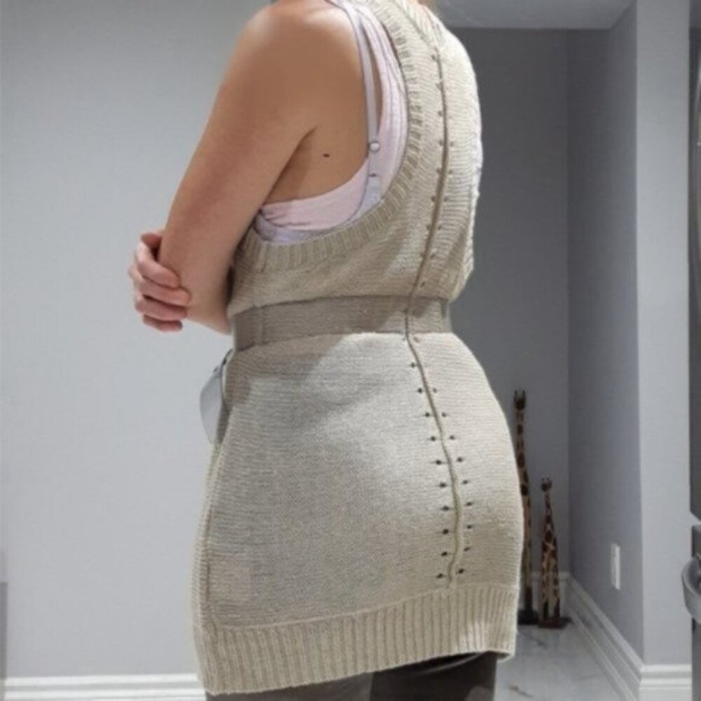 Banana Republic Safari Knit Sleeveless Top- Size M - Picture 3 of 8
